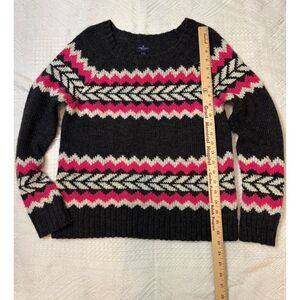 American Eagle Sweater Dark Gray Sweater With Bold Pink And Cream Design. Medium